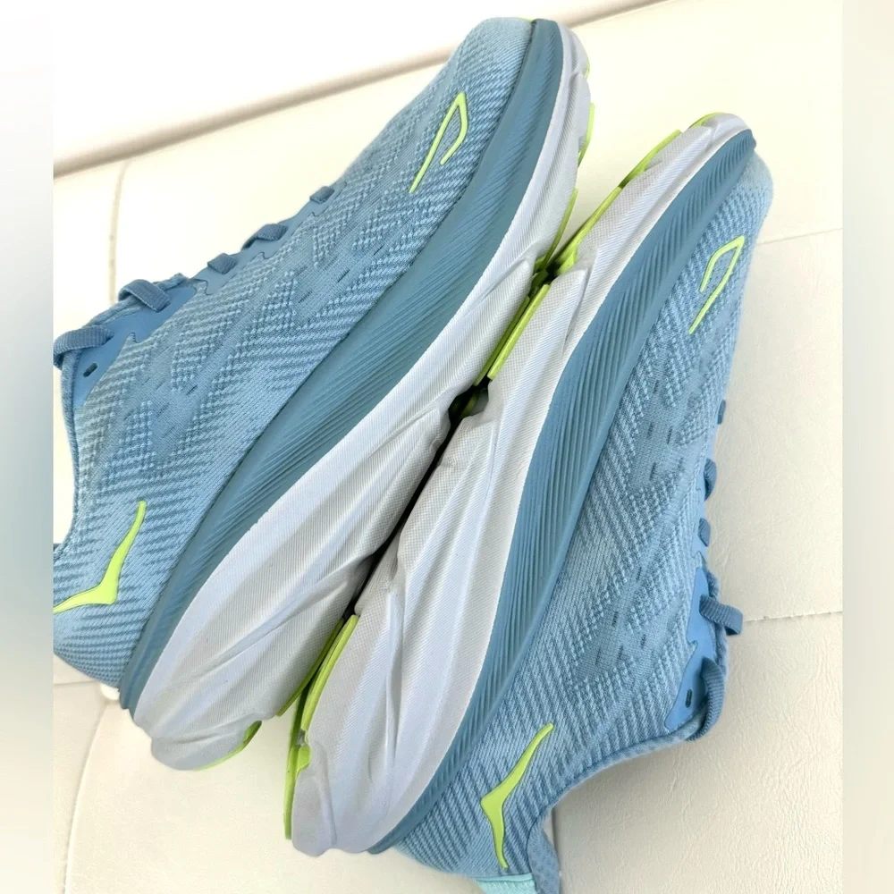 HOKA Clifton 9 running shoes - Picture 4 of 13